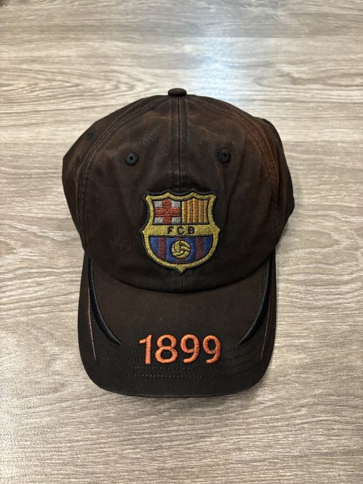 Șapcă Travis Scott x FC Barcelona 1899 – Ediție Limitată (Cactus Jack)