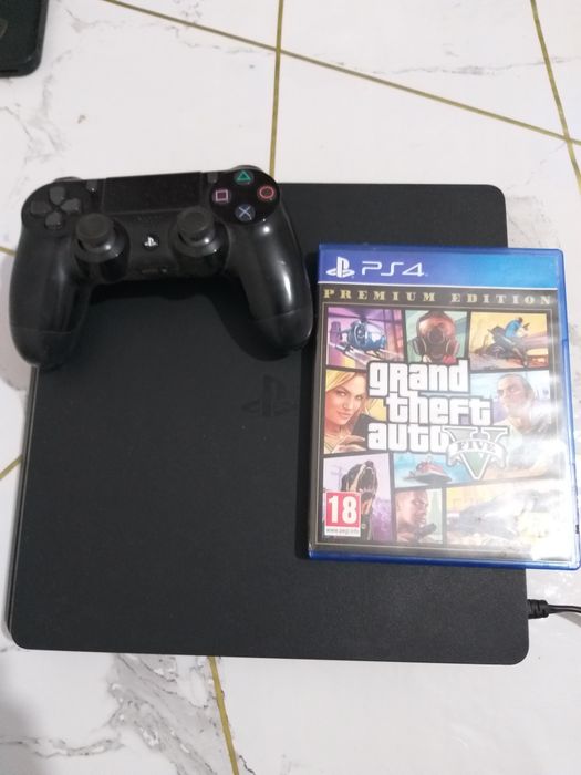 Продам Playstation4 slim
