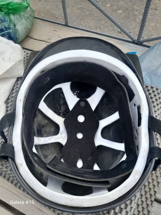 Шлем сатылады...