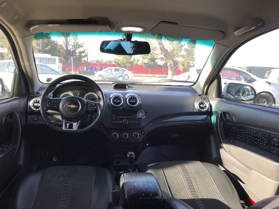 Nexiya 3 Avtamat sotiladi kami bor kelishamiz gaz benzin 270min yurgan