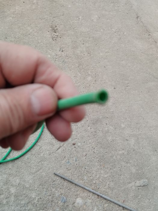 Подвязка деревев и винограды