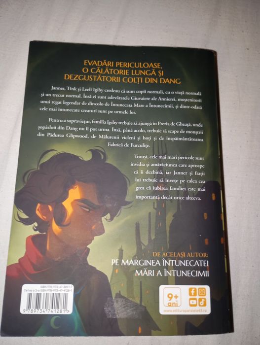 Vând carte Saga WingFeather 2