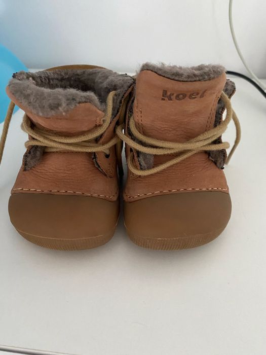 Papucei pentru primii pasi