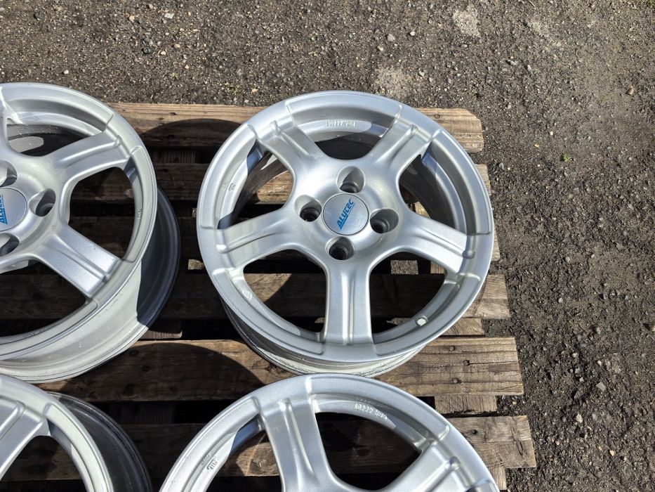 15 цола 4 х 100 мм Фолкваген / Дачия / Рено / Нисан / Хонда и други