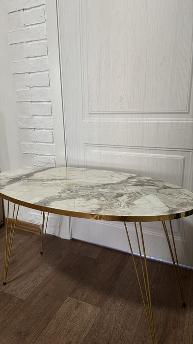 Стол журнальный кофейный