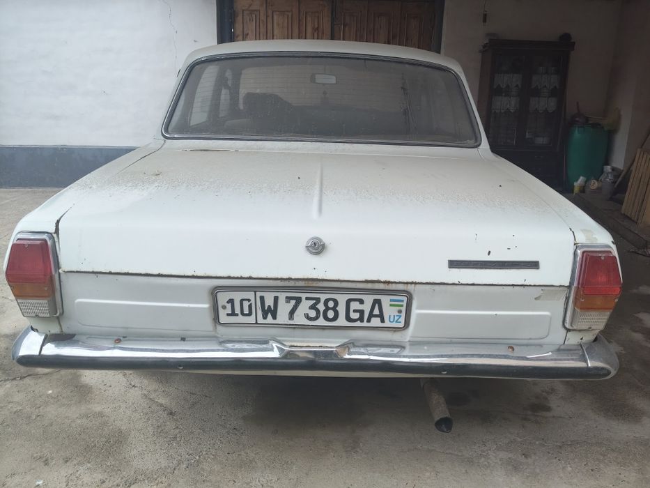 Volga Gaz 2411 sotladi