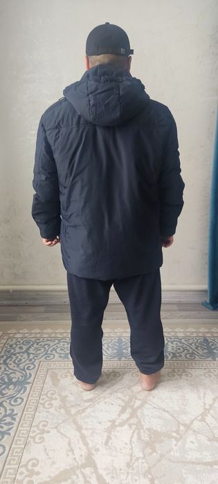 Продам зимнюю куртку теплая новая