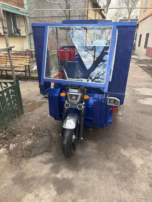 Прадается электромотоцикл2025 гибрид бензин,тўк