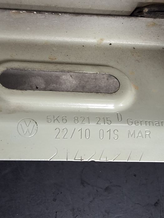 aripa stanga fata volkswagen golf 6 (2008-2013) 1.6 motorina 2011