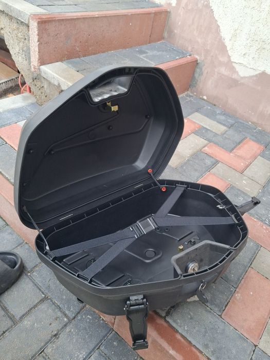 Sidecase sau cobori moto