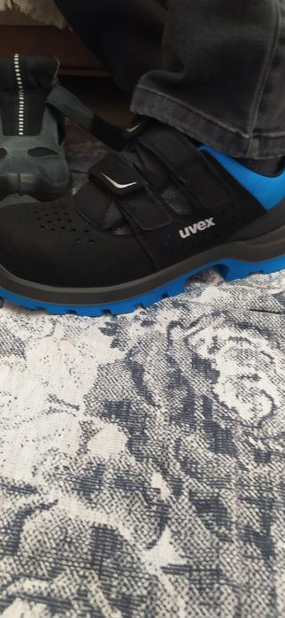 Продам новые .42 размер