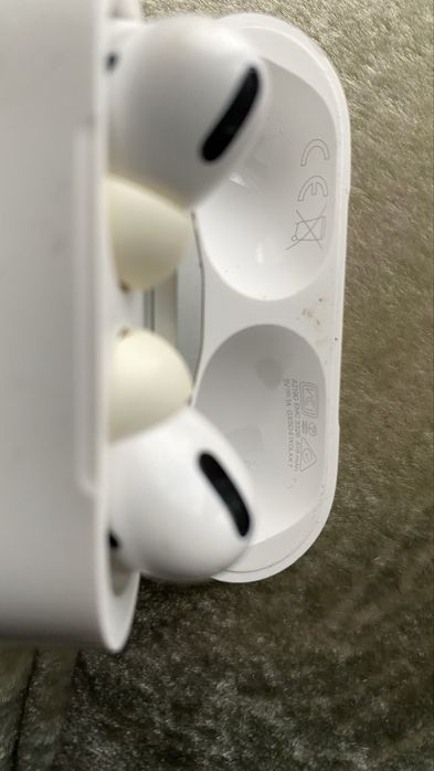 Air Pods Pro  Apple  Слушалки