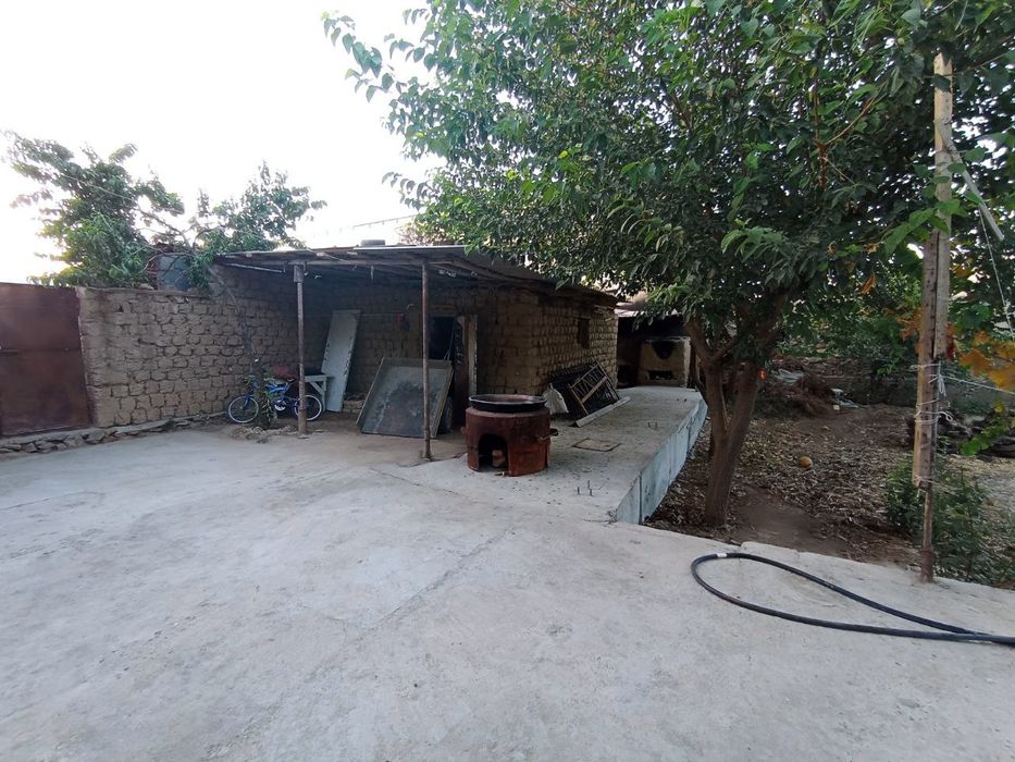 6stx Uy sotiladi !!!