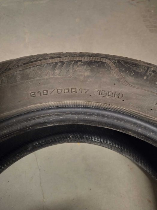 4 броя автомобилни гуми 215/60R17 100H Good Year Vector 4 seasons extra load