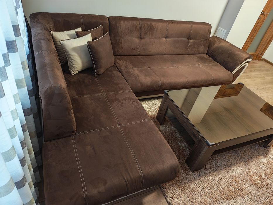 Ъглов диван с функция сън