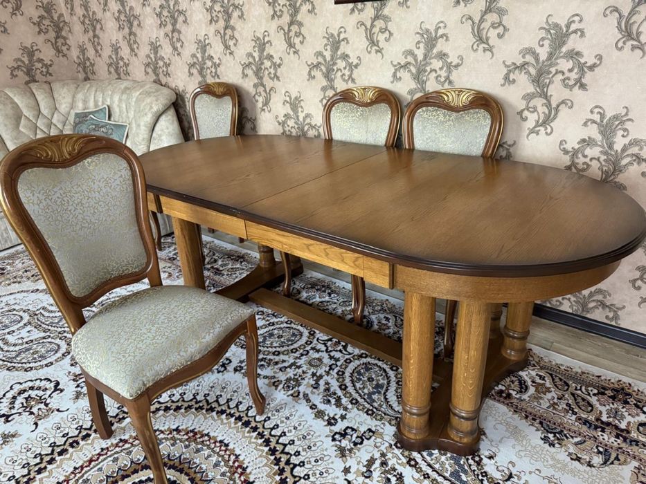 беларусский стол и стулья