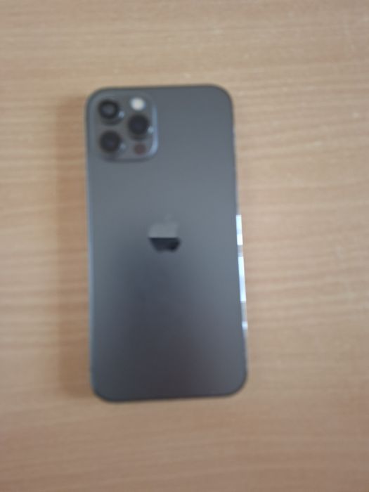 Iphone 12 pro 128gb,fara garantie,73% baterie,4 huse si o folie care vin cu telefonu