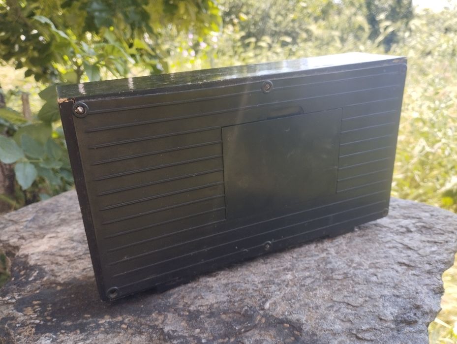 Настолен часовник Янтар