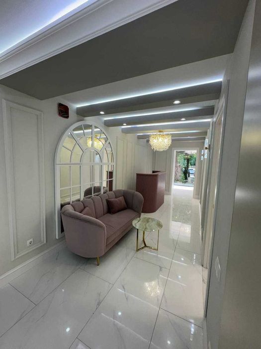 Коммерческое помещение 125 м2, Divan, первая линия