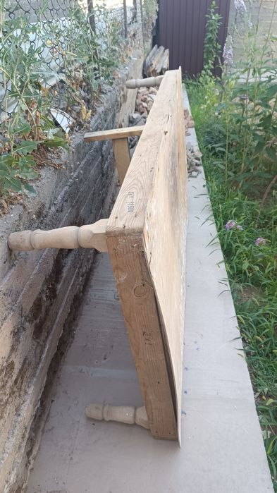 Продам б.у стол.