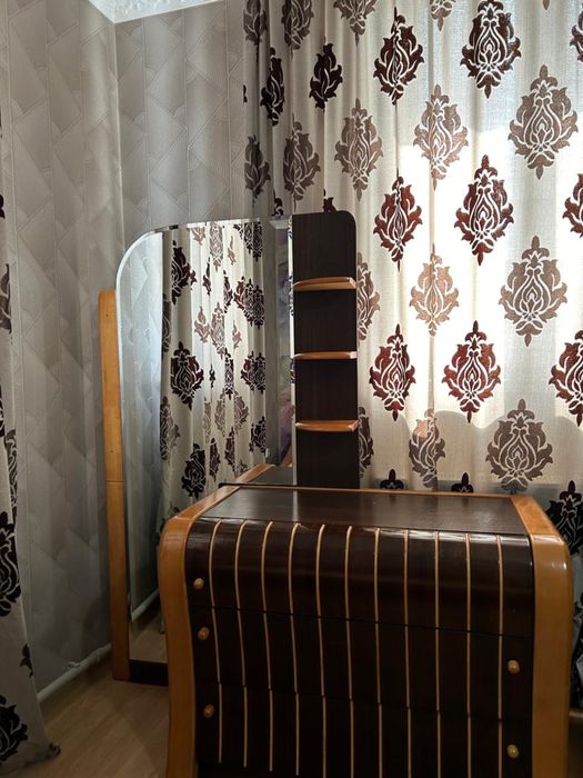 Продам спальный гарнитур