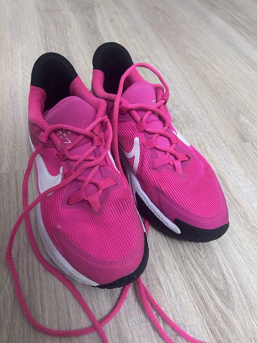 Кроссовки nike 35.5-36
