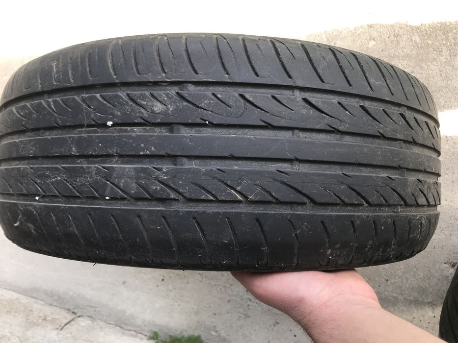 Vând Cauciucuri Firestone de vară 195/55/R15