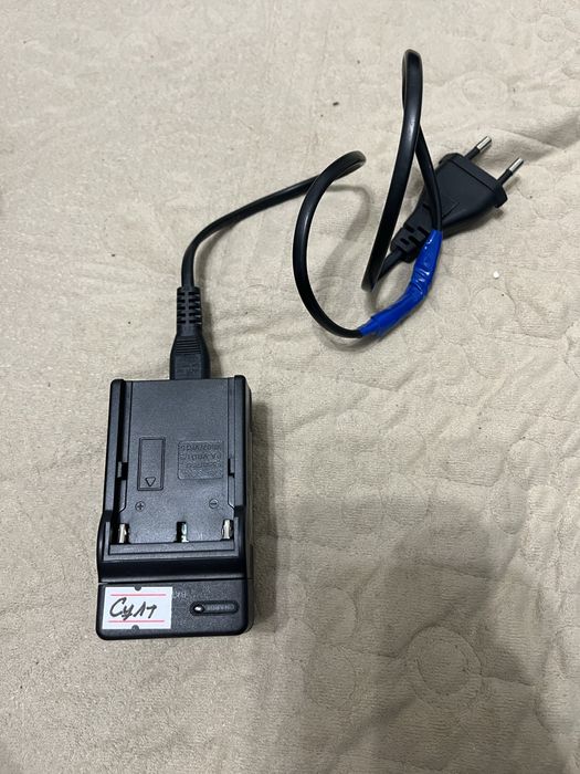 Sony HDR-AX2000 профессиональная видеокамера