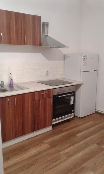 Garsonieră de închiriat