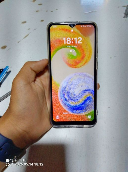 Samsung A 04 ideal