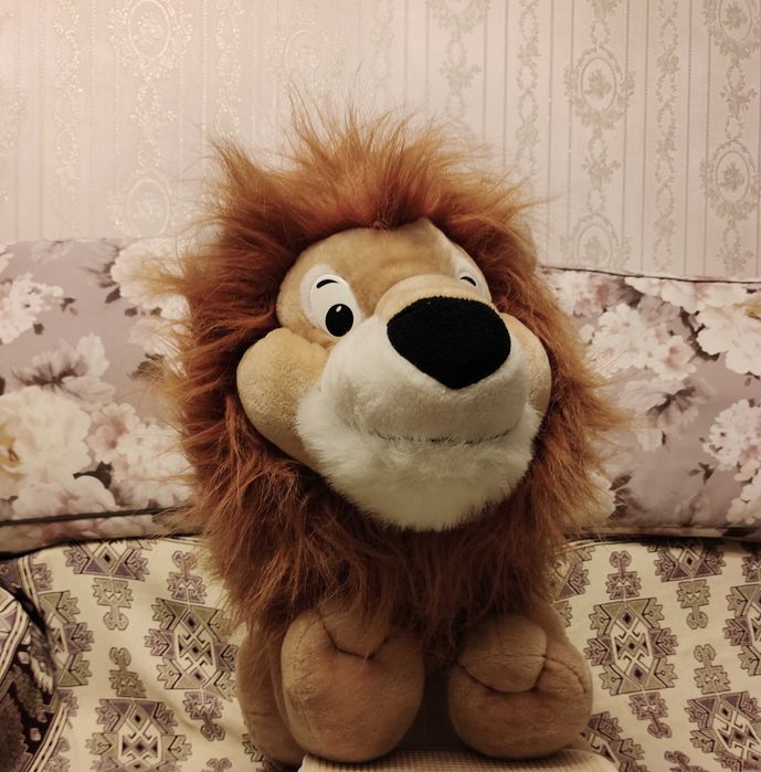 Лев продается б\у