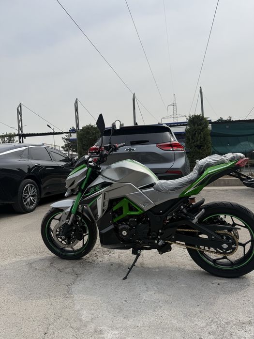 Мотоцикл Kawasaki Z-1000