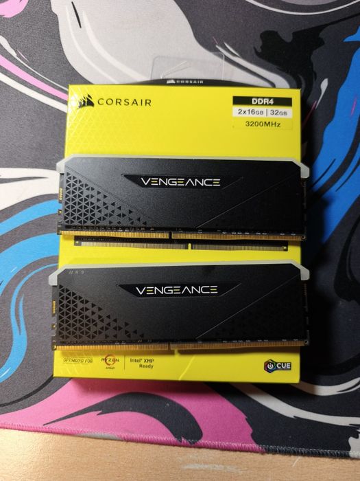 32GB Ddr4 3200mHz Corsair Vengeance RGB RS