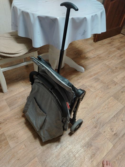 Коляска чемадончик