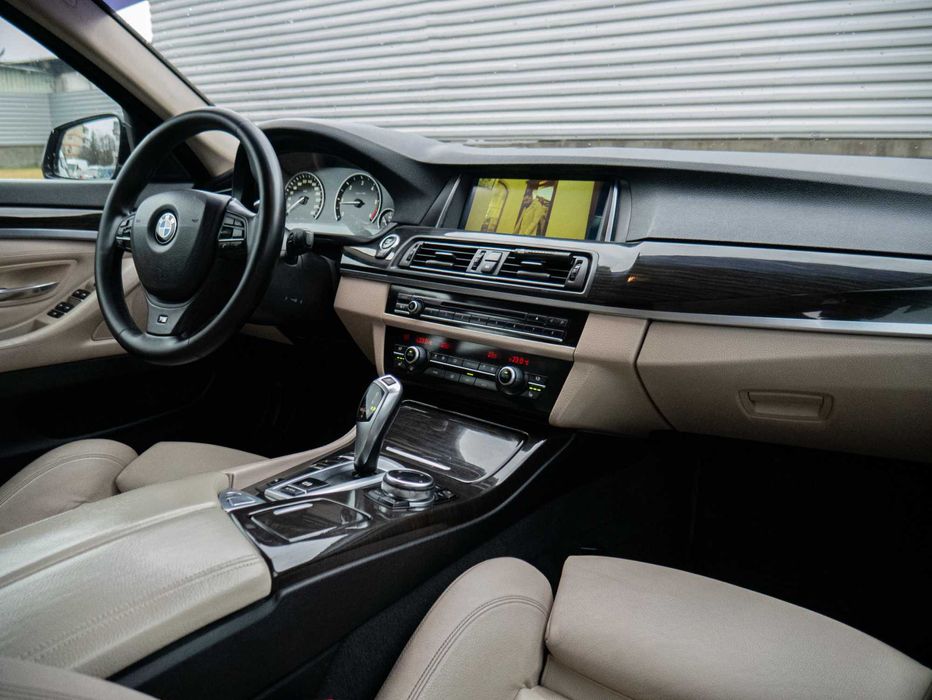 BMW Seria 5 Luxury“Bi-Xenon”2,0-euro6”Automat"  Navi mare cu dotari