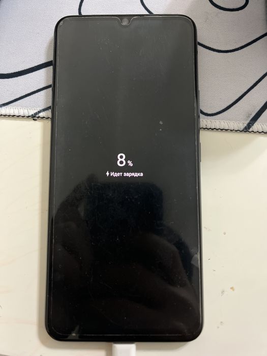 Смартфон Vivo V21e