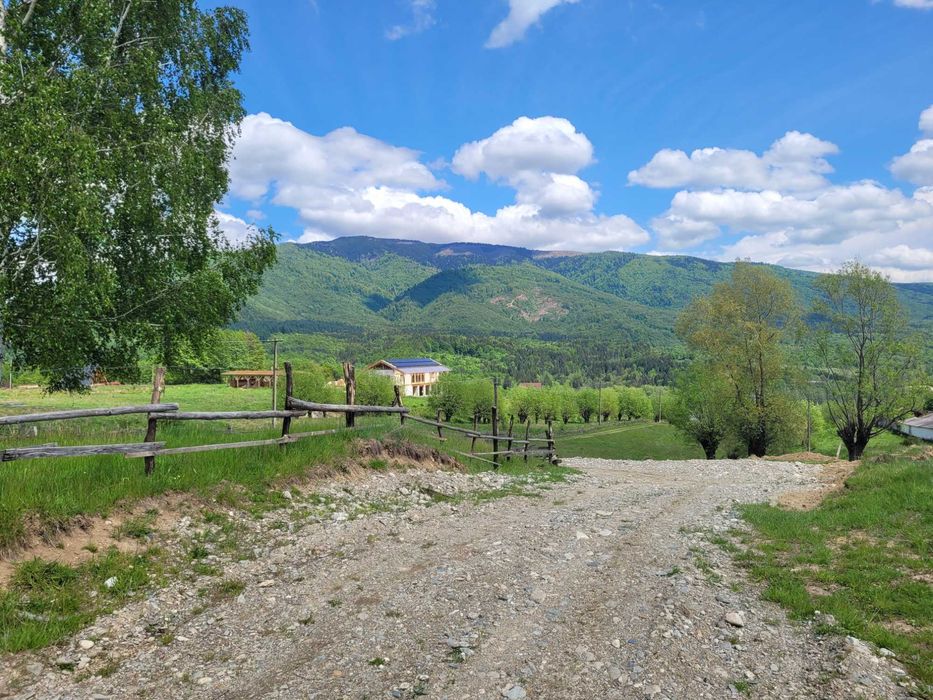 teren de vanzare Slatina ,Comuna Nucsoara