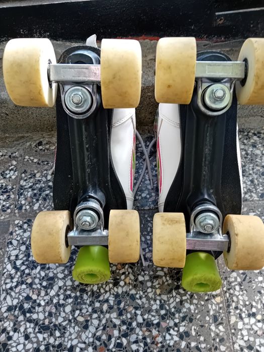 Детски кънки за момиче