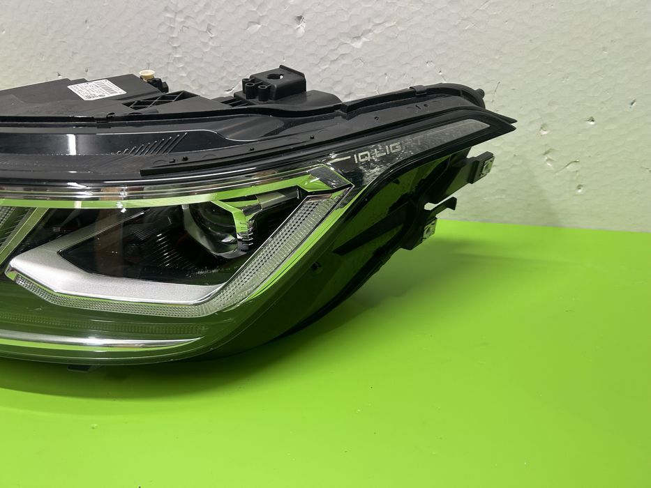 Far VW Tiguan 2 facelift iQ led adaptiv 5NB 2020-2023 stanga