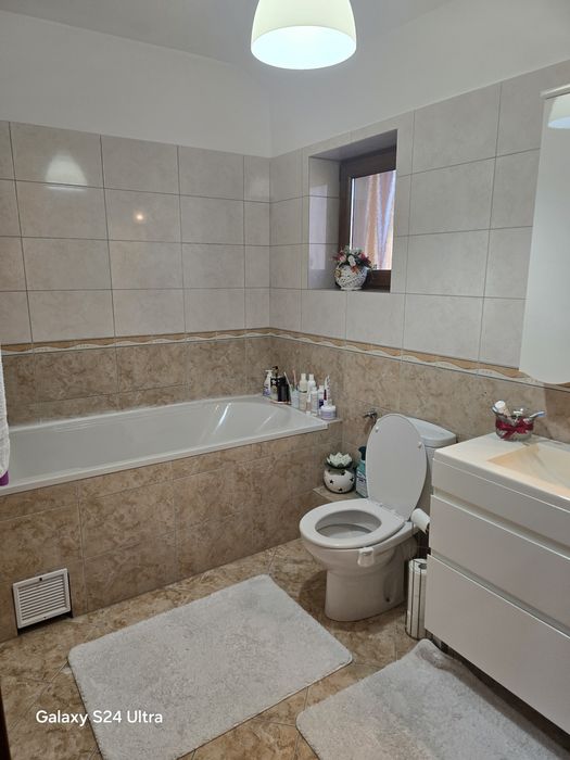 PROPRIATAR:Vând Duplex mobilat și utilat ALEEA BĂIȘOARA. Alba Iulia. 177000 Euro