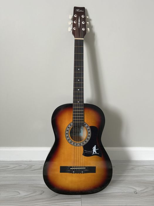 Гитара 6 струнная