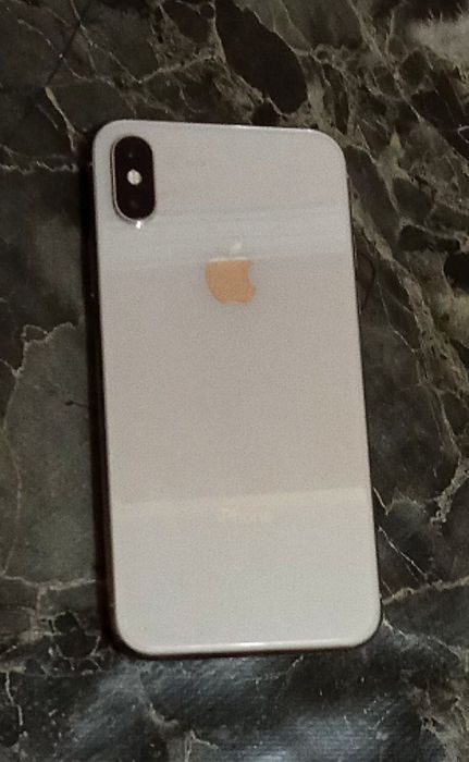 iPhone X modeli srochna sotiladi