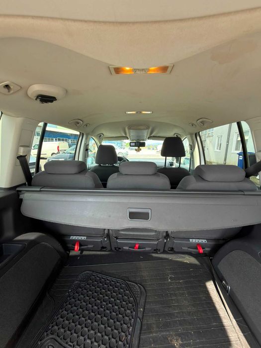 VW TOURAN 2011, 1.6 DIESEL, 2011
