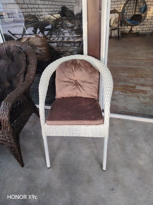 Ratan stol stullar olami