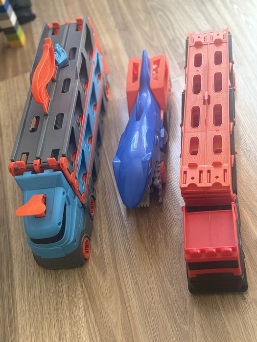 Детски автовози Hot Wheels