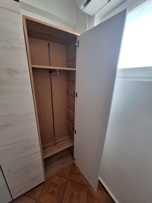 Еднокрелен гардероб, 180/50/33см