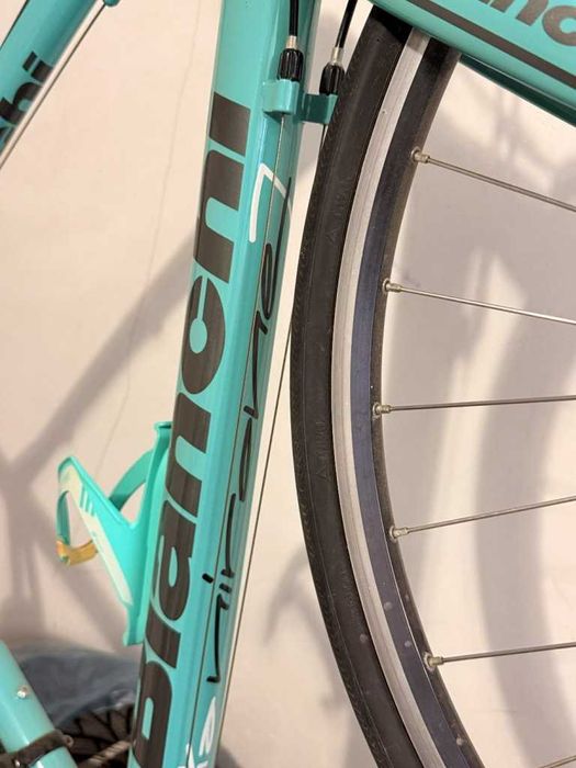 Шосеен велосипед Bianchi via nirone 7