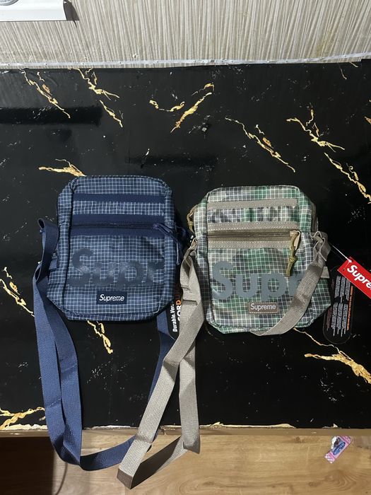 Чанта Supreme.