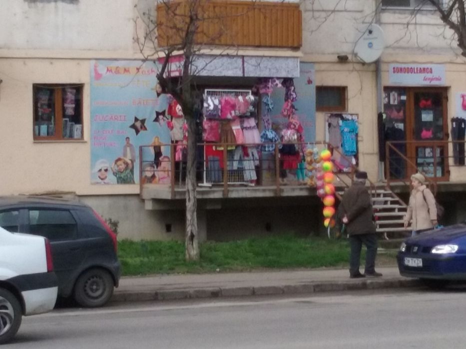 Închiriez spațiu comercial