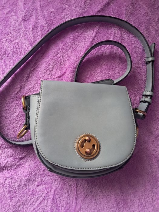 Продам платье и сумочка маленький